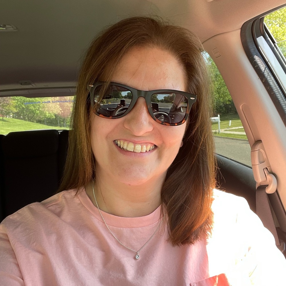 Meet your Posher, Jennifer